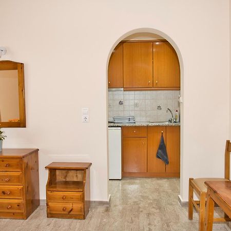 Villa Nikos Karamolegkos Kamari Экстерьер фото