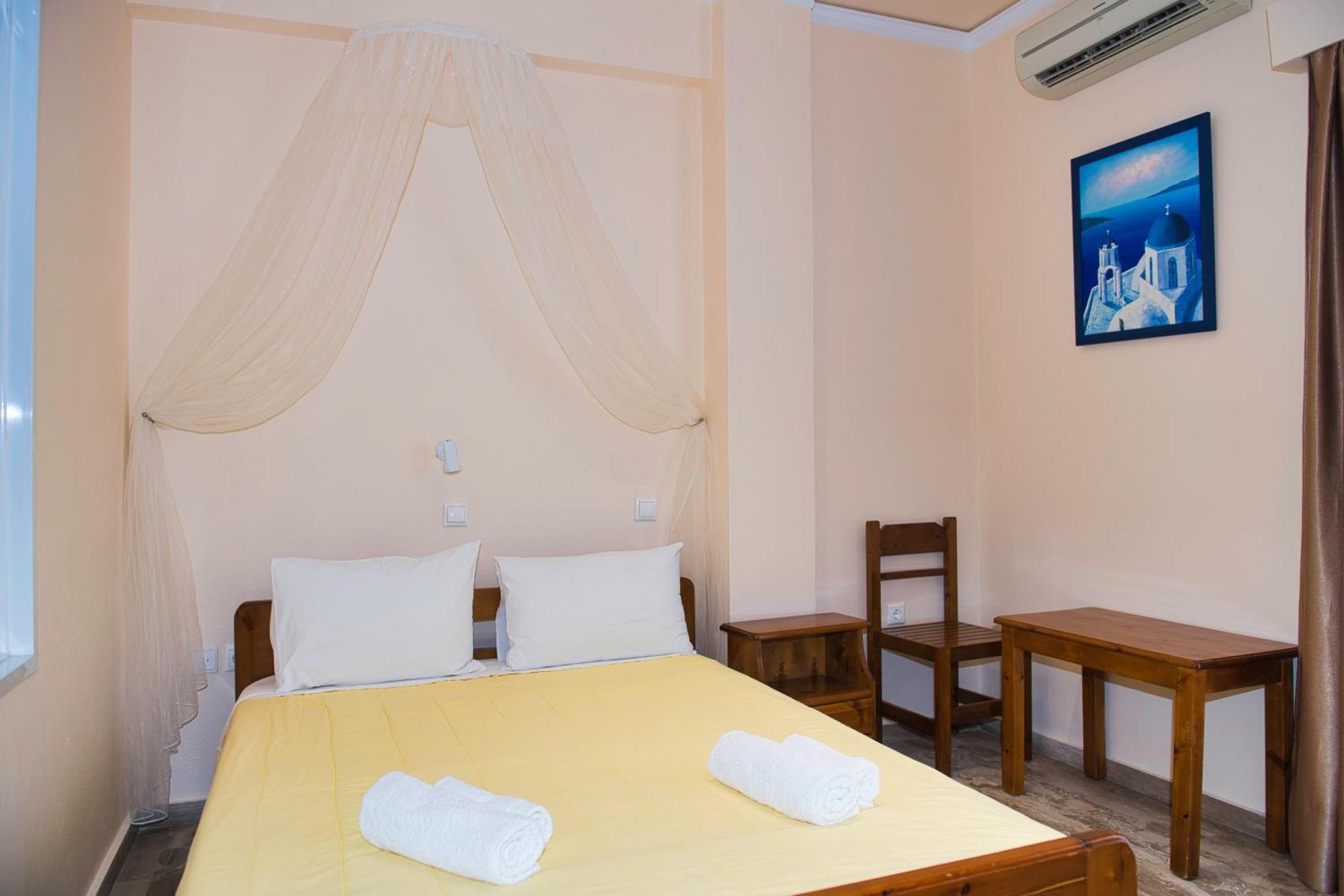 Villa Nikos Karamolegkos Kamari Экстерьер фото